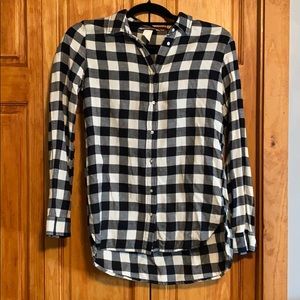 H&M black and white flannel shirt